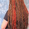 Frau mit Magic Braid Mix Frisur