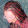 Frau mit Magic Braid Mix Frisur