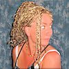 Frau mit Magic Braid Mix Frisur