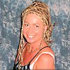Frau mit Magic Braid Mix Frisur