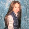 Frau mit glatten Open Braids (Yaki